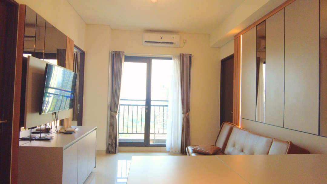 Staycation With Secondhome